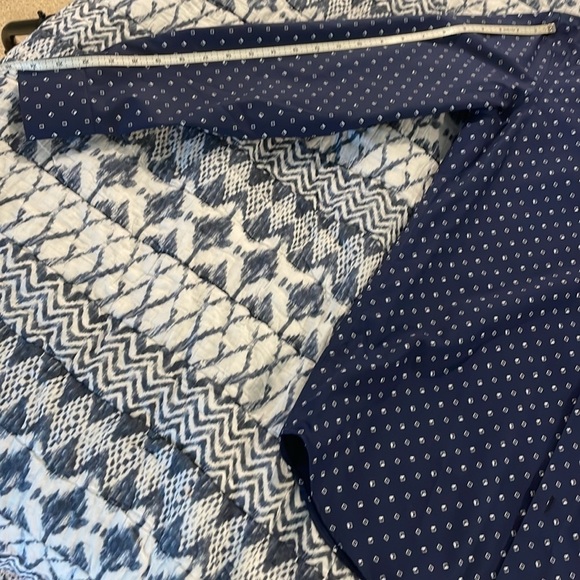 Men’s S - Banana Republic Factory - Button Down Shirt - Non Iron Standard Fit - Picture 5 of 5